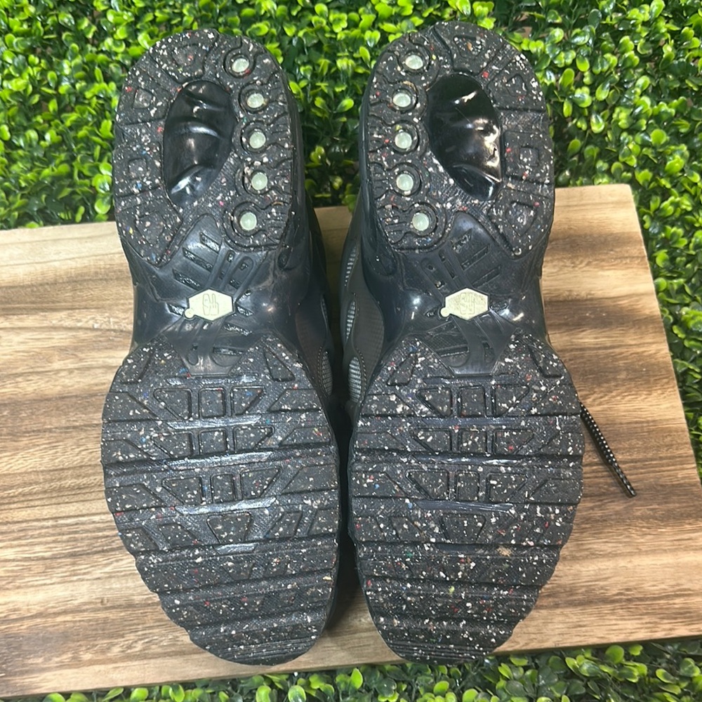 Nike Men's Black Athletic Shoes - Picture 8 of 16